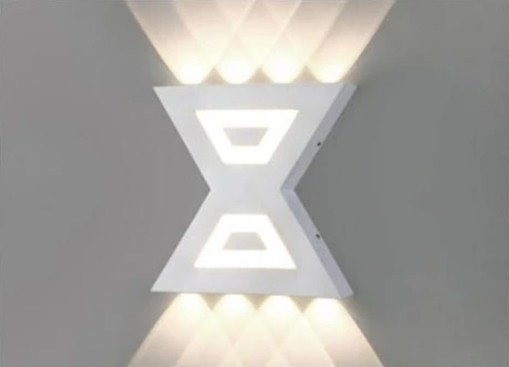 MS-23375-B-V01 — LED Wall Light