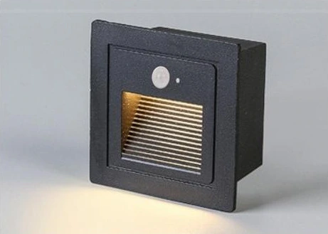 MS-23410 — LED Step & Corner Light